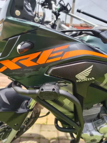 XRE 300 2020