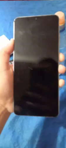 Celular Samsung A06 128 Gb com detalhes