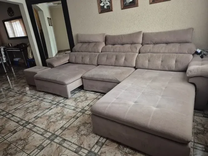 Sofá reclinavel com Chaise + puf