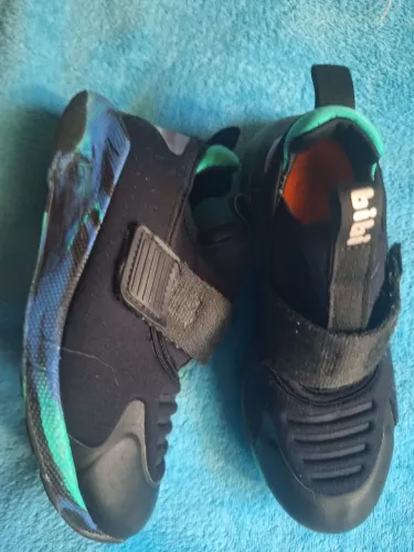 Lote de tenis bibi num 28