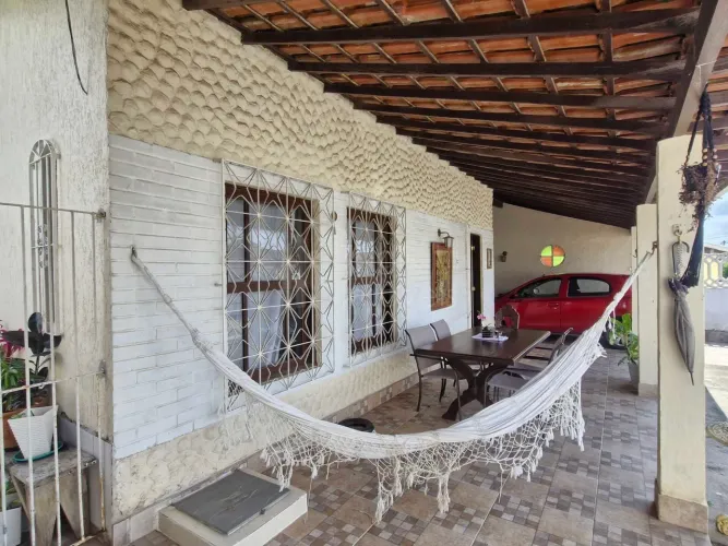 Excelente casa linear com amplo quintal, próxima à Orla da Lagoa de Iguaba!