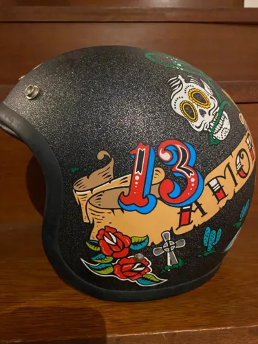 capacete dmd modelo raro pouco usado