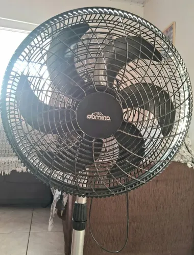 Ventilador de pé
