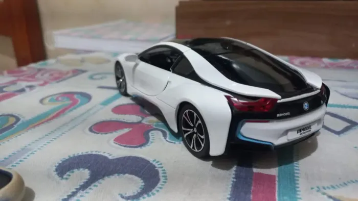 Miniatura de metal