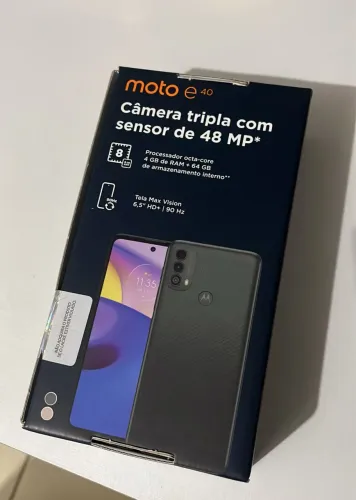 Moto e 40