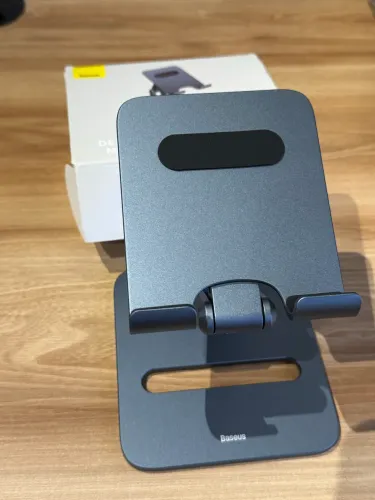 Suporte para celular e tablet de metal
