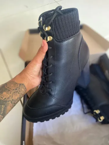Bota vizzano 120$, numeração 38