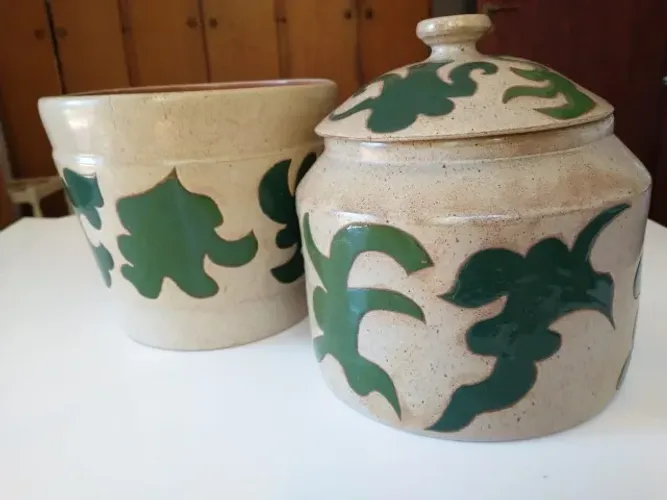 Bomboniere e cachepô de cerâmica, conjunto pintado à mão