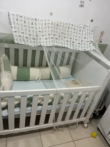 Berço-Cama, Com colchão e mosquiteiro 