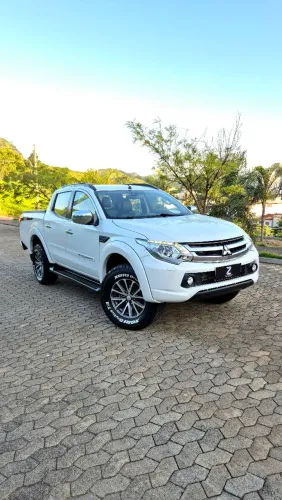 Mitsubishi L200 Triton Sport HPE-S 2.4 CD Dies. AUT 2020