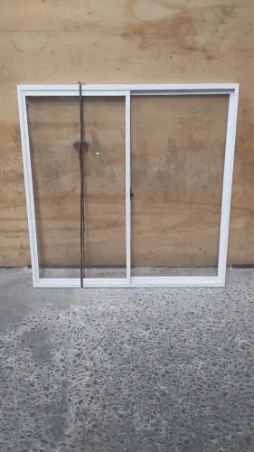 Janelas duas folhas alumínio comum ou branco