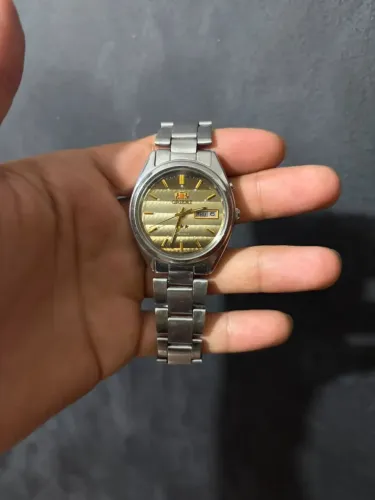 Vende se relógio 