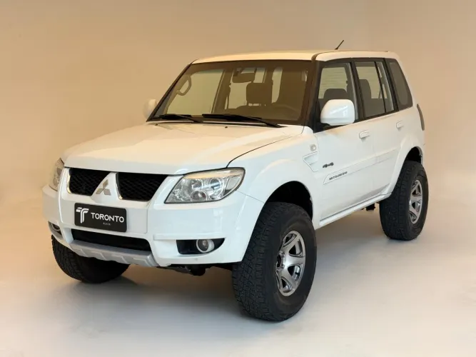 Mitsubishi Pajero TR4 2.0/ 2.0 Flex 16V 4X4 Aut. 2015