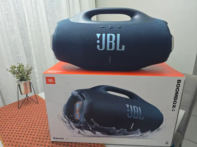 Jbl boombox 4