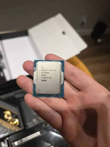 I9 14900k