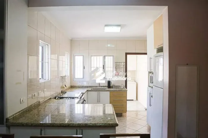 Casa com 4 dormitórios à venda, 250 m² por R$ 650.000,00 - Utinga - Santo André/SP