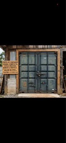Porta Container Rústica bonita para casa ou garagem