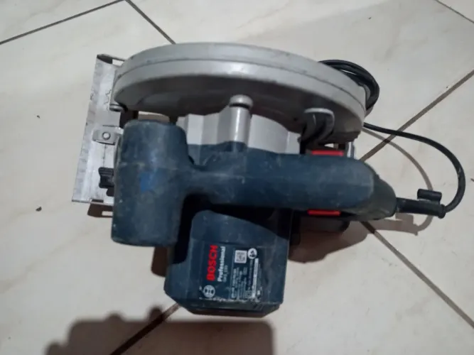 serra circular Bosch Professional modelo GKS 150,