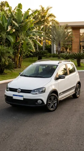 Volkswagen Crossfox 1.6 MI Total Flex 8V 5P 2012