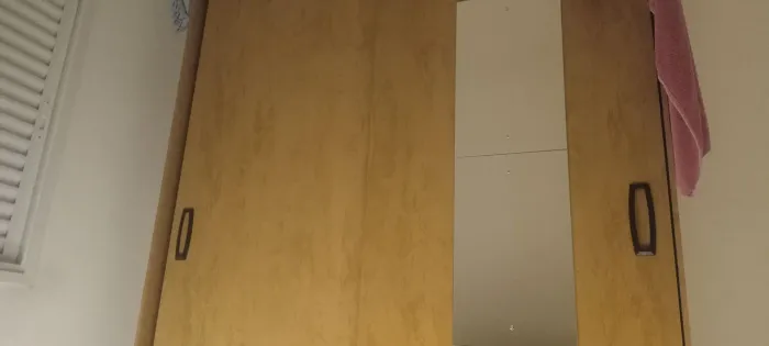 Guarda roupa novo 3 mes de uso 
