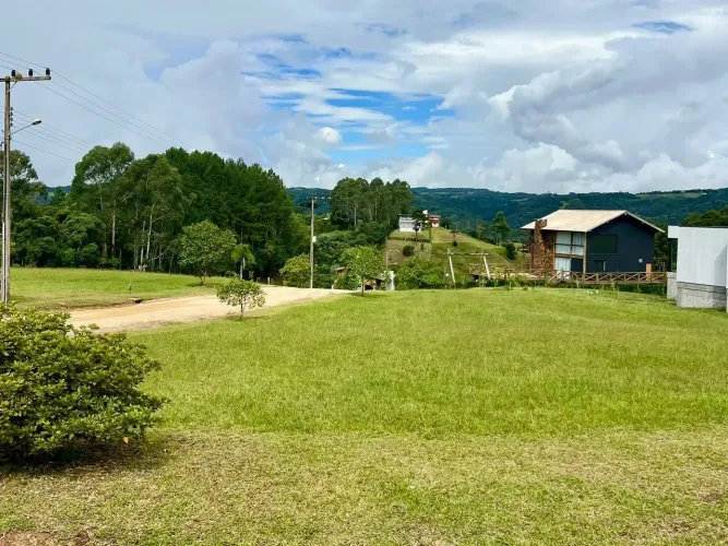 Terreno em Condomínio na Serra Catarinense com 1063m² em Invernadinha - Rancho Queimado - 