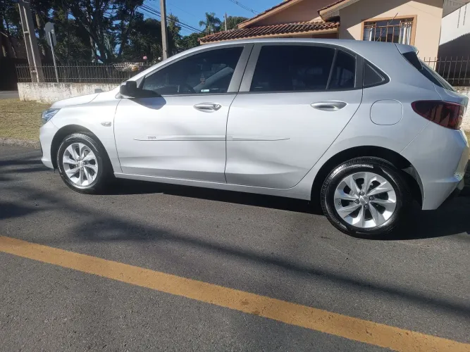 Chevrolet Onix Hatch LT 1.0 12V TB Flex Mec. 4P 2020