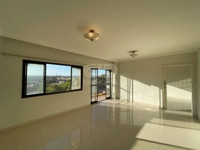 Apartamento com 3 Quartos no Ed. Pascoal Moreira Cabral