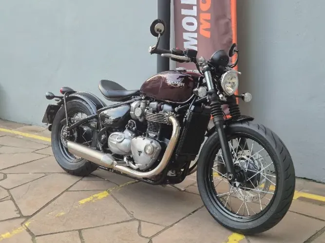 Triumph Bobber 1200 3 mil km