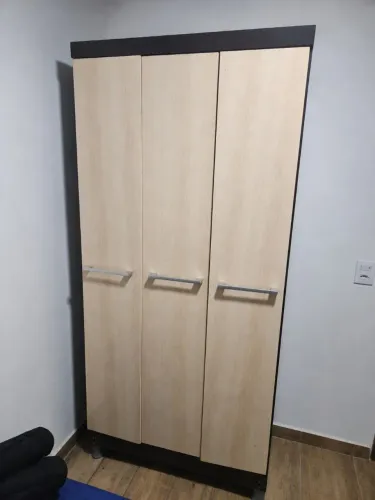 Guarda-roupa Solteiro três portas