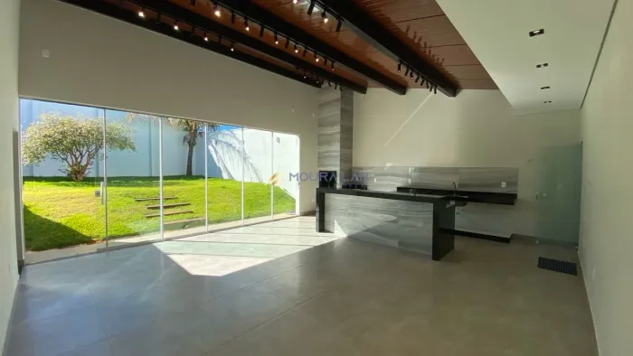 Casa de Alto Padrão à Venda no Bairro Rosário, 300 m² de Conforto e Sofisticação