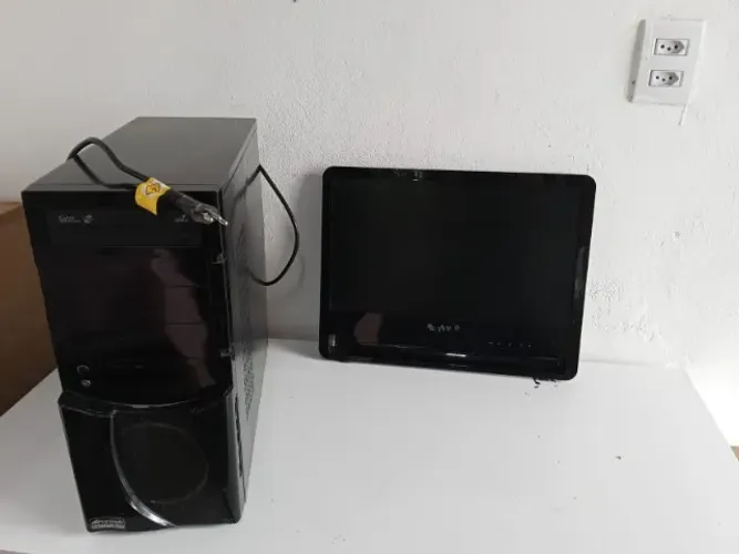 PC Desktop + Monitor Positivo 20" - Aceito troca por notebook