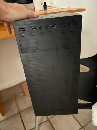 Vendo monitor junto com CPU