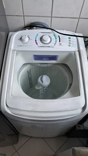 Maquina de lavar roupa