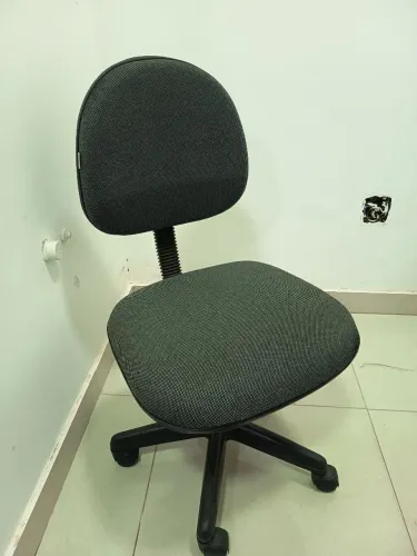 CADEIRA SECRETARIA GIRATÓRIA