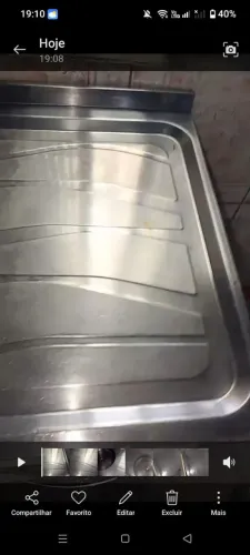 Vendendo pia de cozinha