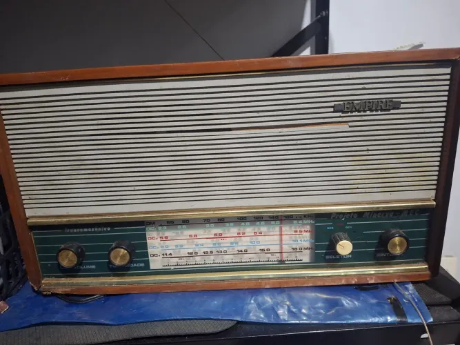 RÁDIO ANTIGO PROJETO MINERVA MEC