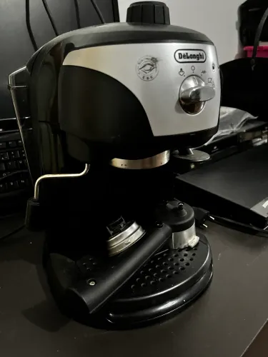 Cafeteira Expresso De?Longi EC220.CD Manual -127v