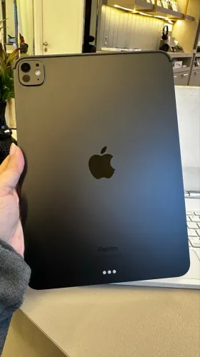 IPAD PRO M4 256GB WI-FI 11 POLEGADAS SPACE GREY SEMINOVO / LOJA FÍSICA