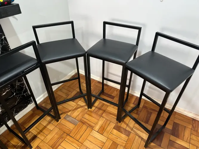 7 banquetas alta em excelente estado de nova