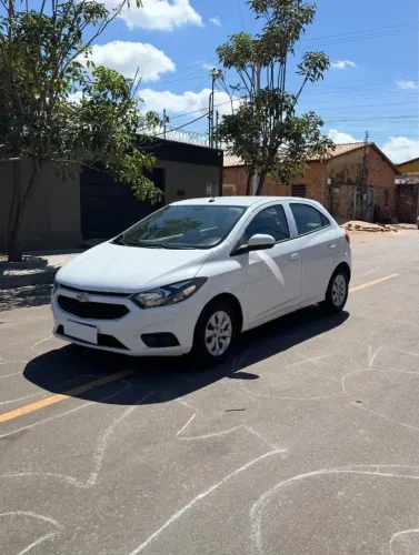 Chevrolet Onix Hatch LT 1.0 8V Flex Mec. 4P 2017