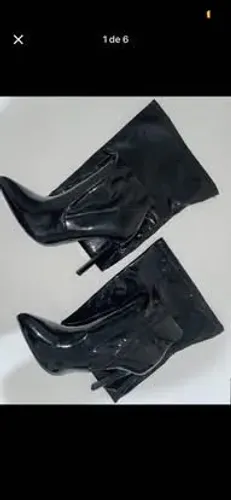 Bota preta tamanho 34/35