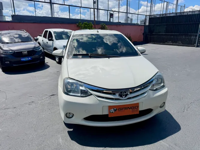 Toyota Etios XLS Sedan 1.5 Flex 16V 4P Mec. 2014