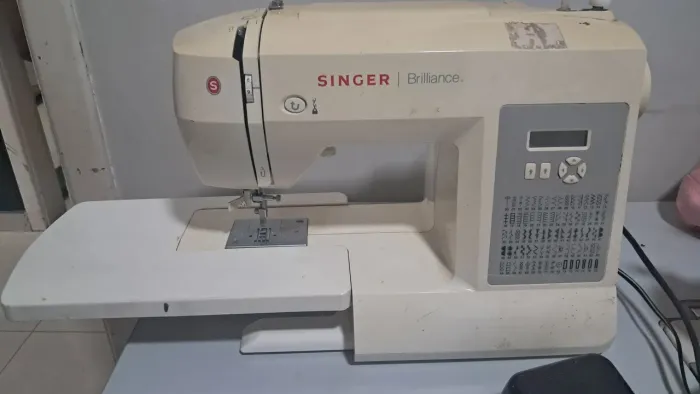 Maquina de costura doméstica