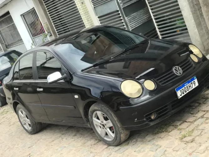 Volkswagen Polo Sed. Comfort. 1.6 MI Tot. Flex 8V 2006