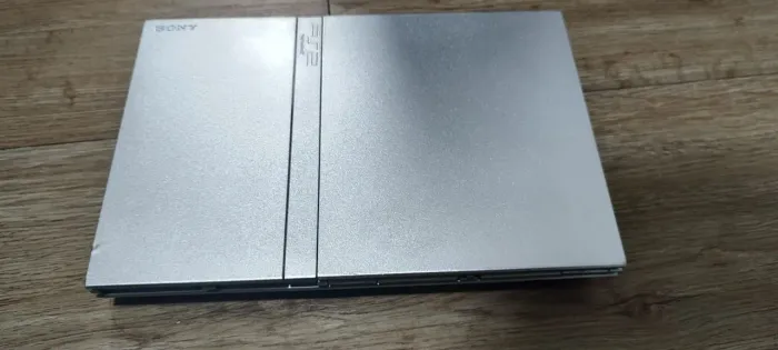 PS2 prata