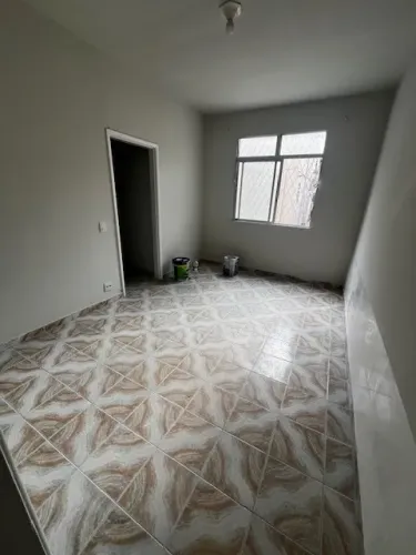 Alugo ap quarto e sala com área externa em Bento RIbeiro