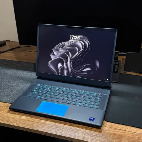 Notebook + Mochila Alienware - Area 51 16? (ULTRA 9 + RTX5080 16gb + 32gb RAM + 2tb SSD)