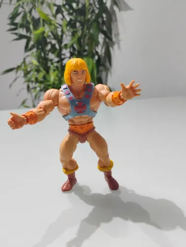 BONECO HE MAN MASTER OF THE UNIVERSE NOVO