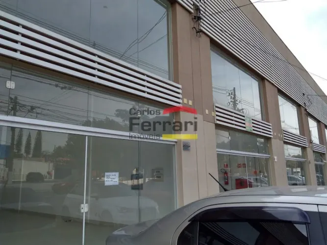 Salão com 315m² para locação no Jacanã.