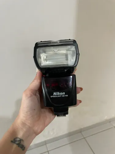 Flash Nikon Speedlight SB-700 Original
